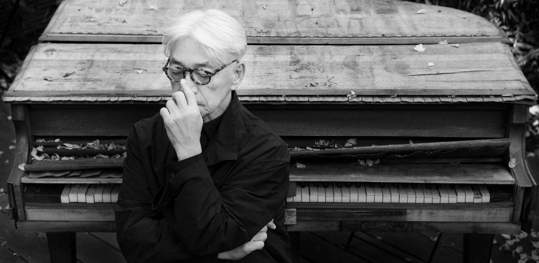 Ryuichi Sakamoto. seeing sound, hearing time